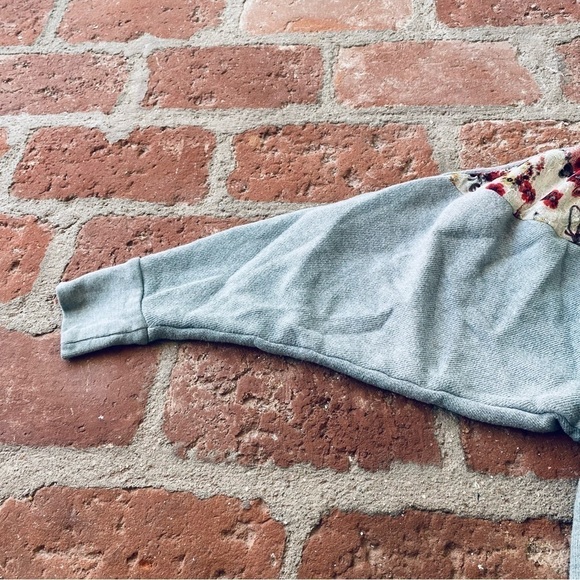 Free People XS gray oversized sweatshirt floral sheer lace - Picture 4 of 16